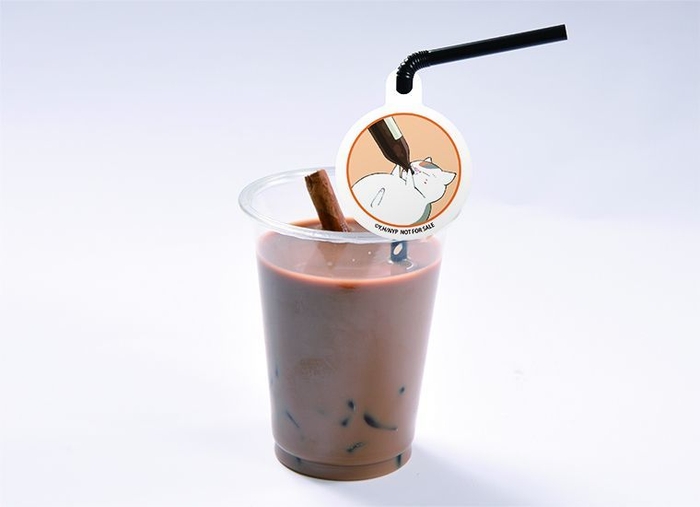 猫ころしで乾杯!アイスラテ~シナモン風味~