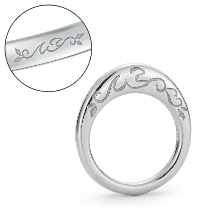 パパママの結婚指輪とお揃いの刻印を添えて / 商品価格+16,500円(税込)