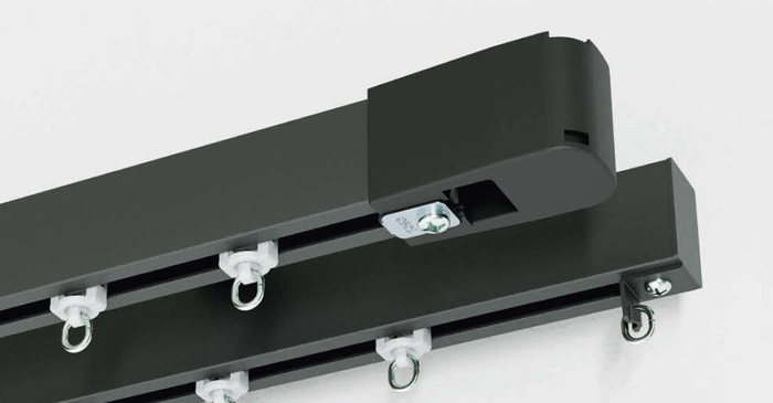 洗練されたレールとプーリーデザイン