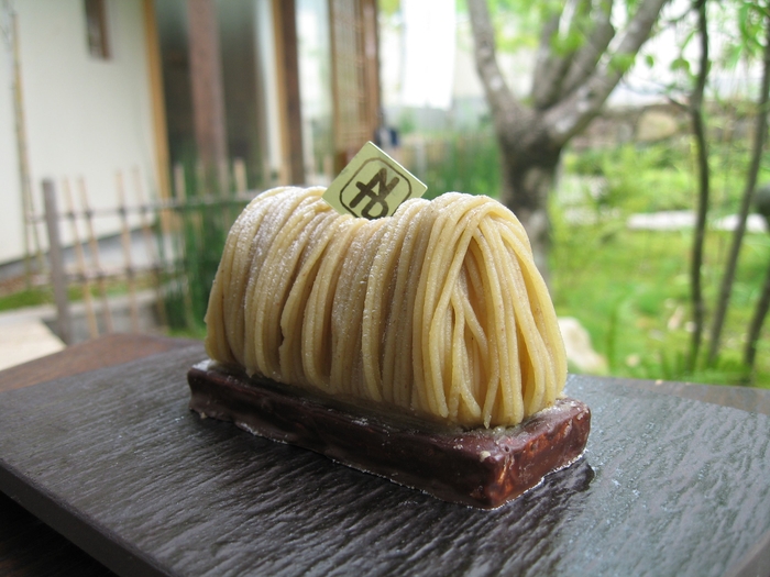 名物、丹波栗のモンブラン~かやぶき~
