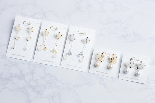 太陽光で色が変わる桜のピアス・イヤリング　 2025年　春・新作「色づく桜」を販売開始