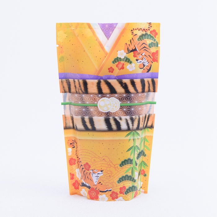 「寅(とら)」柄パッケージ 表