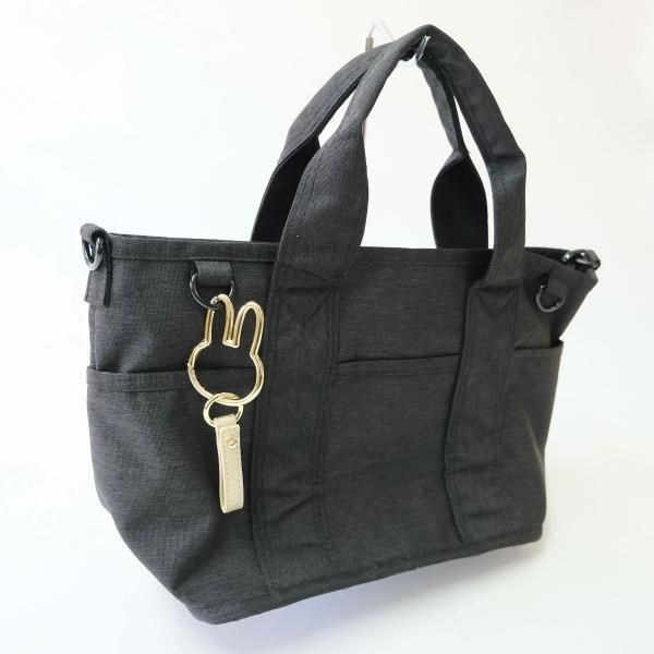 ミッフィーのカー用品