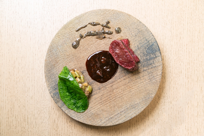 上世屋鹿ロース 若牛蒡のクリーム煮 葉わさび