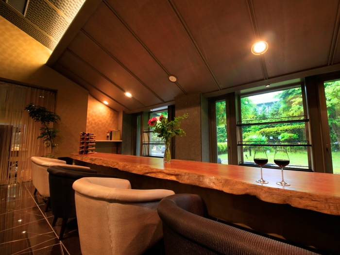 本館にはレコードプレーヤーが置かれたBarも