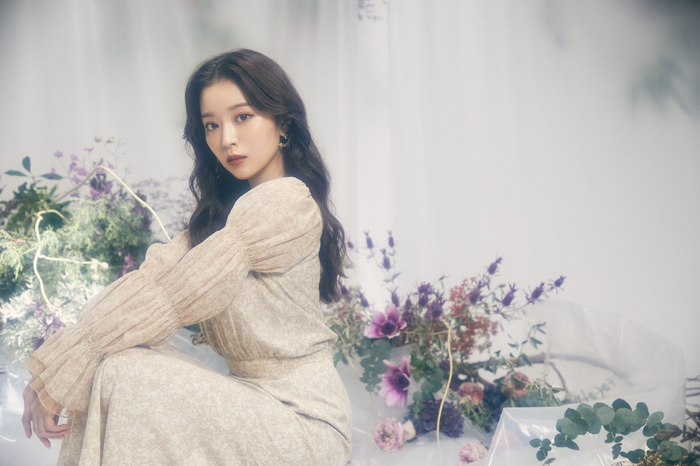 PRIVEVE ✕ Runa イメージルックモデル 山本月