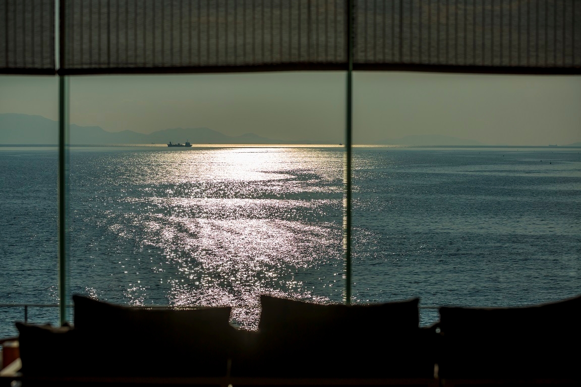 銀波荘 絶景ロビー-2