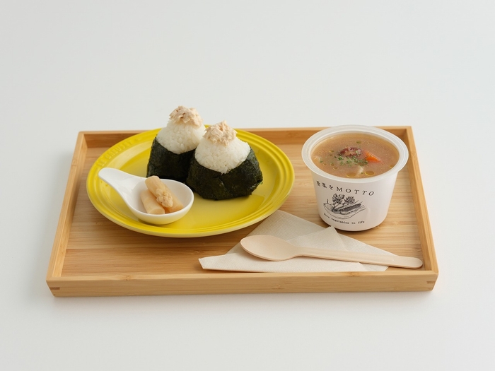 ツナむすびとスープセット