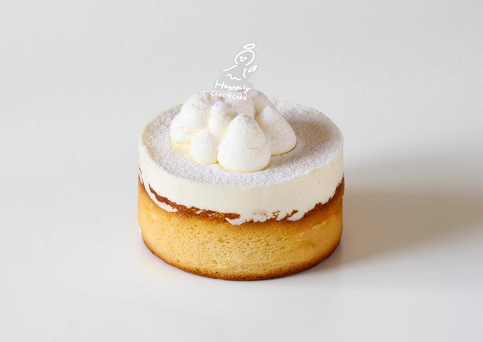 天にも昇る口どけ──「ヘブンリーチーズケーキ」ホールサイズ　3200円（税込み）