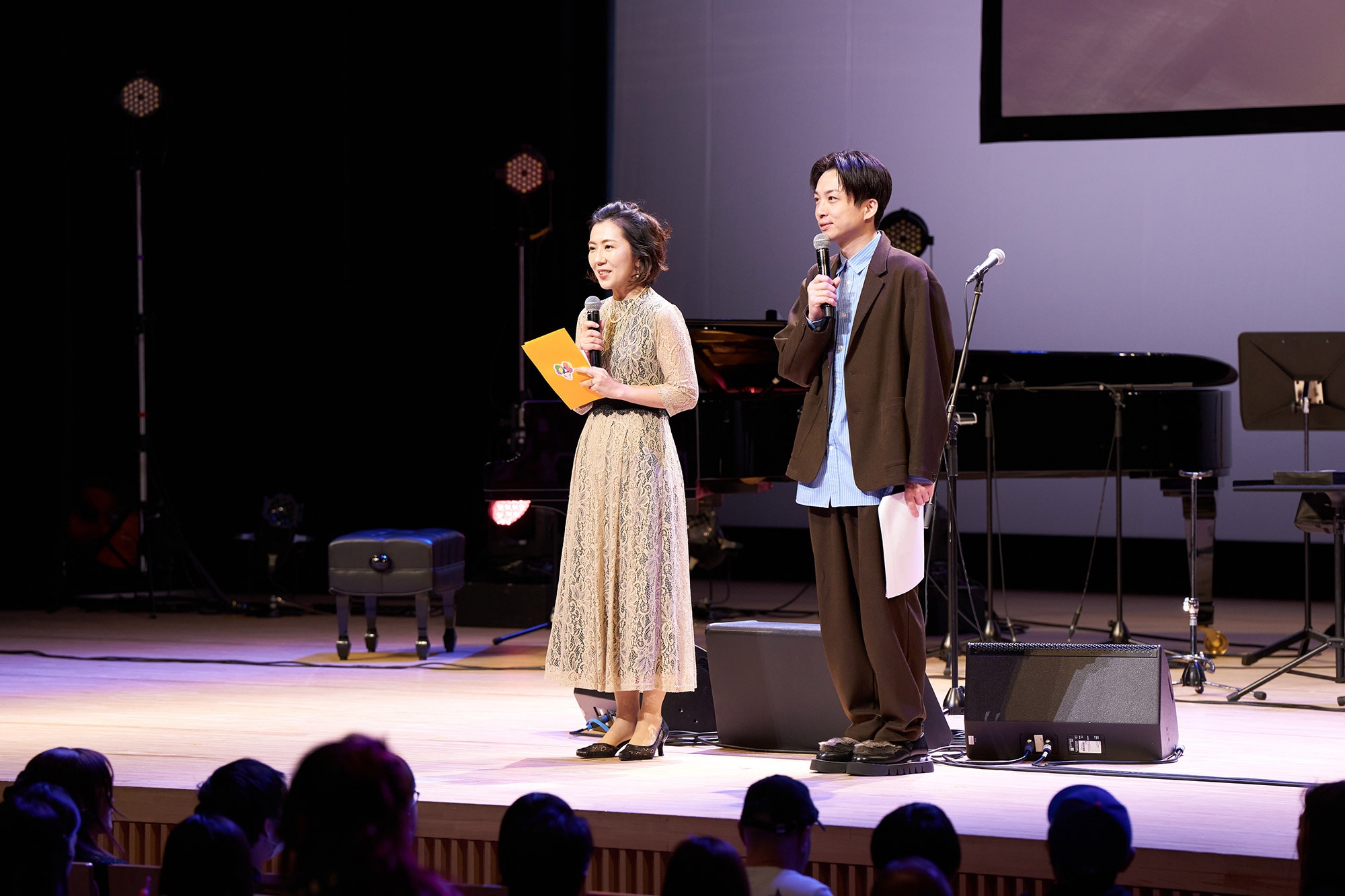 司会者:河井ゆずる・岩崎ひろみ