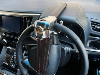 車のインテリアデザインに溶け込む高級本革調ハンドルロック 「LH-5LB」を2月17日発売