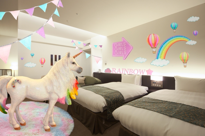 シュライヒコラボ「ユニコーンルーム」客室(イメージ)