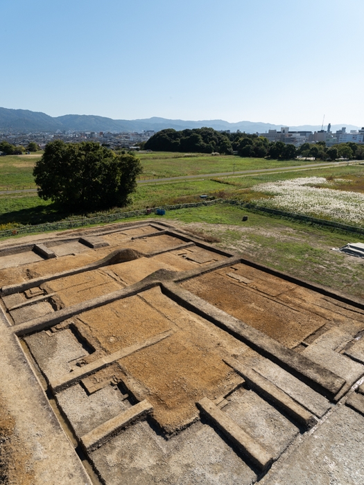 小山状に残されていた基壇の痕跡(平城宮跡第615次調査)