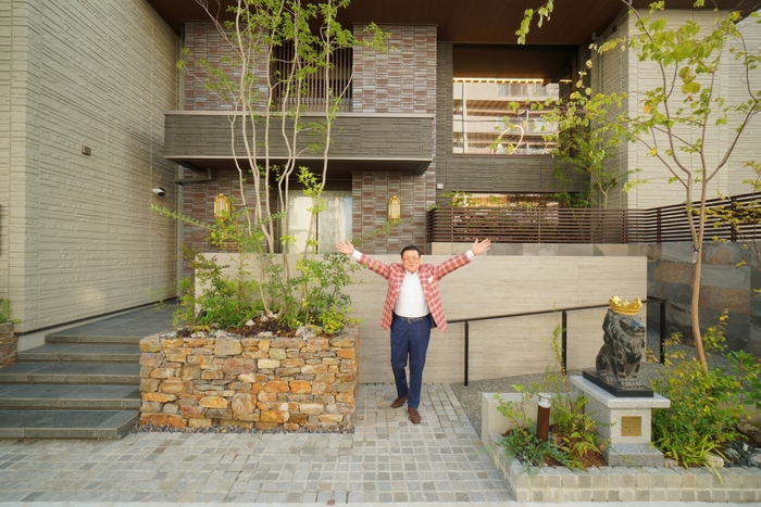 「飲み過ぎた、食べ過ぎた、太り過ぎたの杉田です!趣味は温泉地で美味しいものと地ビールや地酒をいただくこと」というオーナーの杉田様