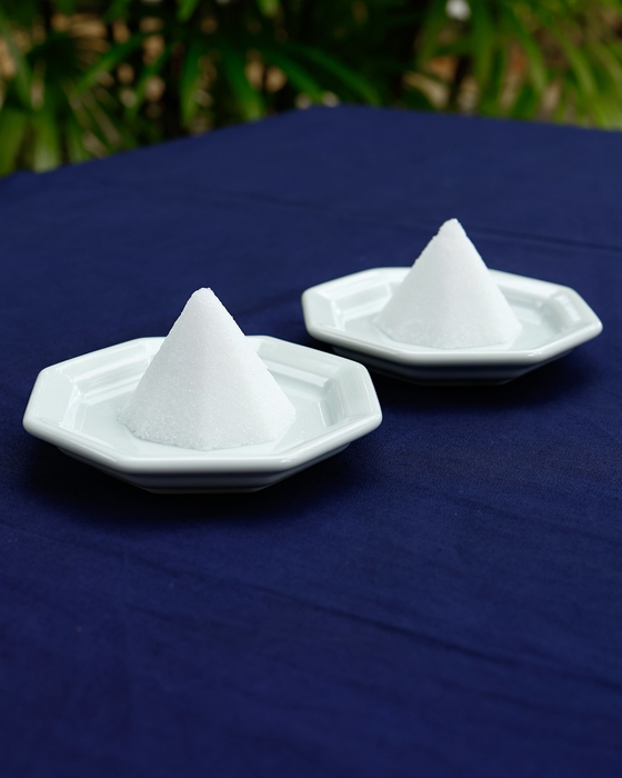 神の塩6(盛り塩)