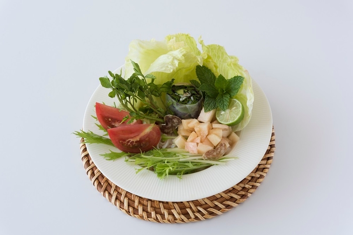 ヴェトナム・アリス 桃とトマトの冷やしサラダフォー