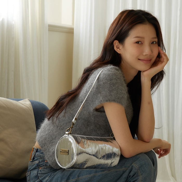 Butter shoulder bag
