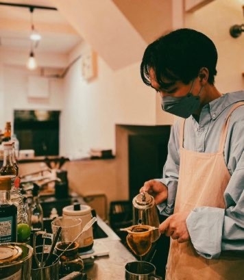 店主の市川さん
