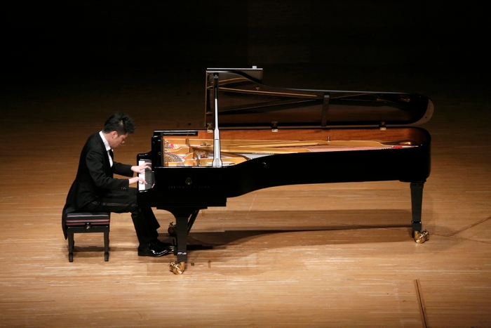 外山啓介1 (C)Yuji Hori