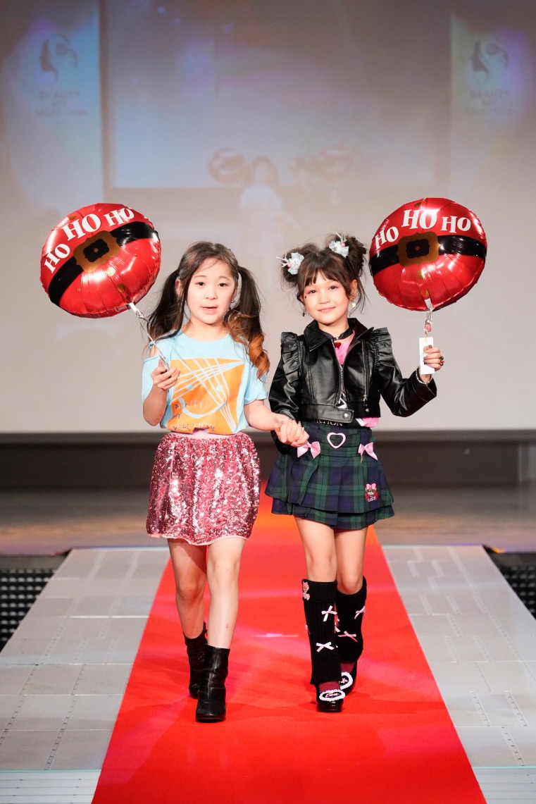 OpeningAct BalloonShow