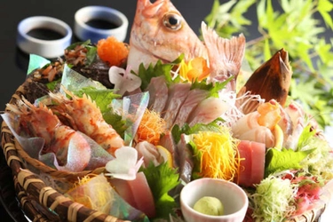 【海の京都 丹後で海鮮づくし】-料理長自慢の「春の海鮮グルメ」予約受付中- 夕日ヶ浦温泉「夕日浪漫 一望館」