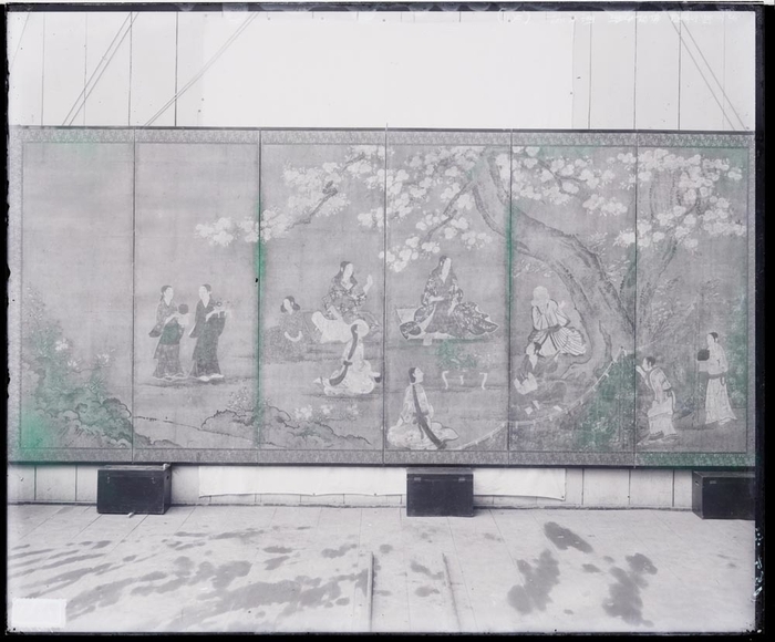 花下遊楽図屏風を撮影したガラス乾板写真 明治44年頃 東京国立博物館蔵