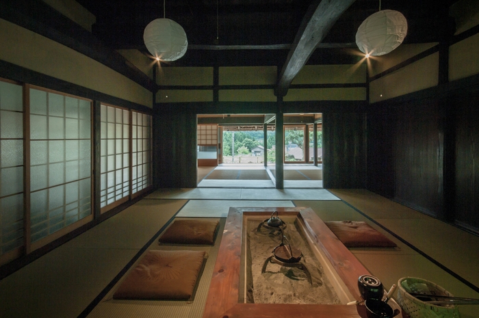 美十八　Mitoya　囲炉裏　