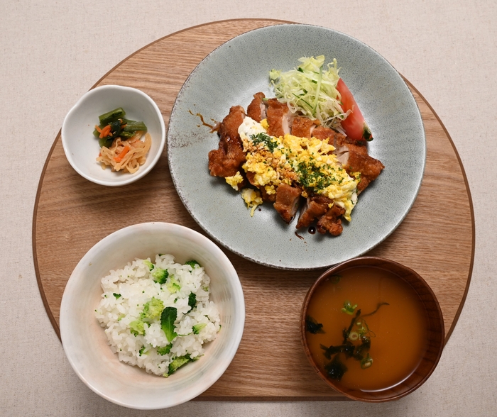 「かさましベジ」を使用したランチ(イメージ)
