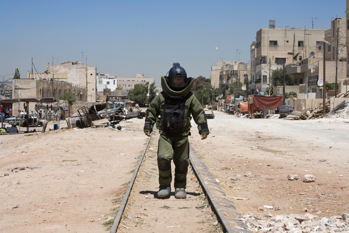 © 2008 HURT LOCKER, LLC ALL RIGHTS RESERVED