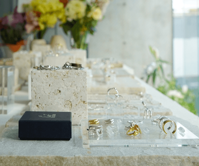 Em7 ＠The Each Shop