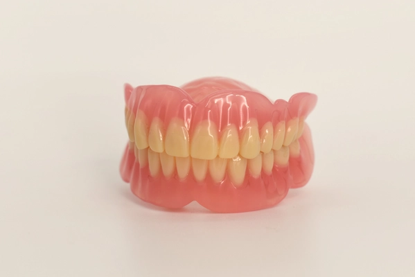 日本初、3Dプリンターで作製する義歯用材料が保険適用を取得 ～年間約18万人が総入れ歯を作製。 義歯需要とその供給課題への貢献に期待～