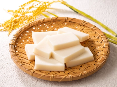 保存料を使用しない昔ながらの製法で、安心・安全のおいしさを！国産の水稲もち米100％使用「のし餅・お供え餅」【予約受注生産】