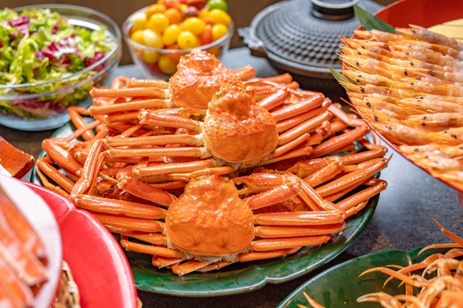 【冬ビュッフェ】“美しく豪快に”をテーマに茹で蟹食べ放題!