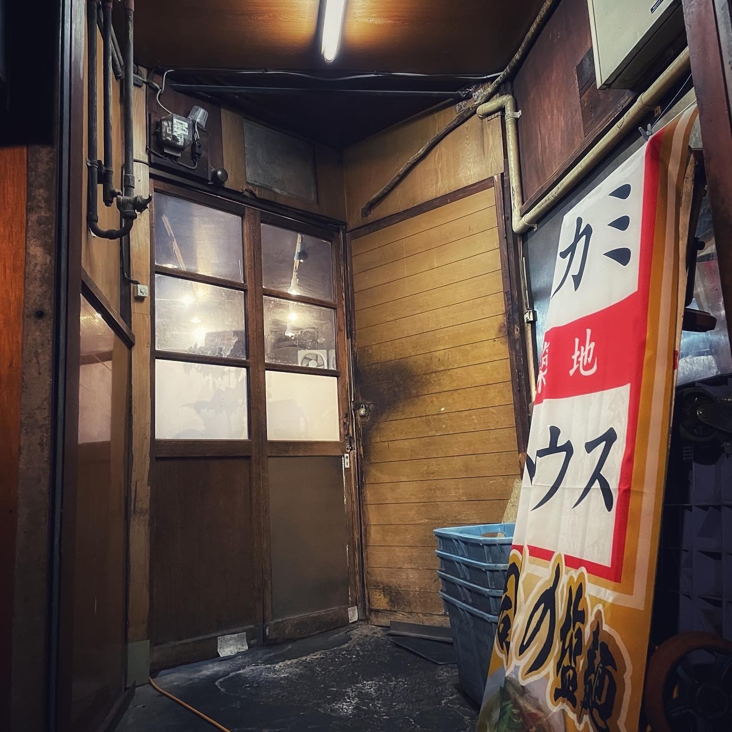 左手に店舗はございます