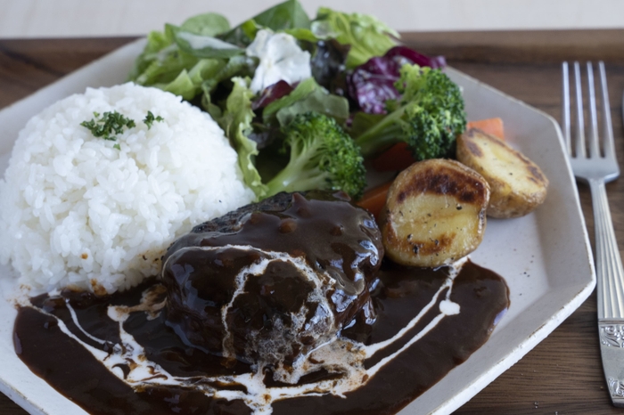 足柄牛の100%ハンバーグ デミグラスソース