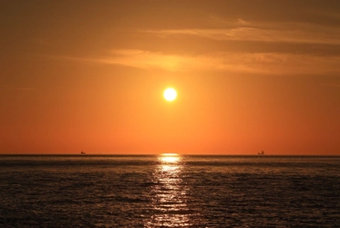 息を呑むほどの美しさ「日本の夕陽百選」を体感　 秋の淡路島西海岸サンセットクルーズ　 9月～11月、毎週土曜日の13日間限定で開催
