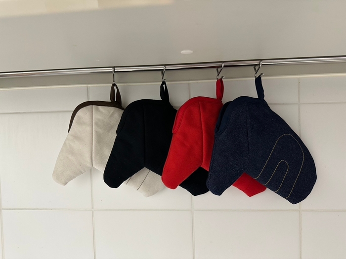 まるで素手ミトン無地4色吊り下げイメージ