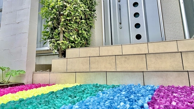 世界一の色数 24色のカラフルな防犯砂利で 楽しくお庭をコーディネート！ Makuakeにてクラウドファンディング開始