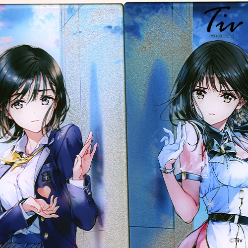 Tiv アクリルアート  <左>「心を繋ぎたくて」<右>「星を追いかけて」(ミラー)
