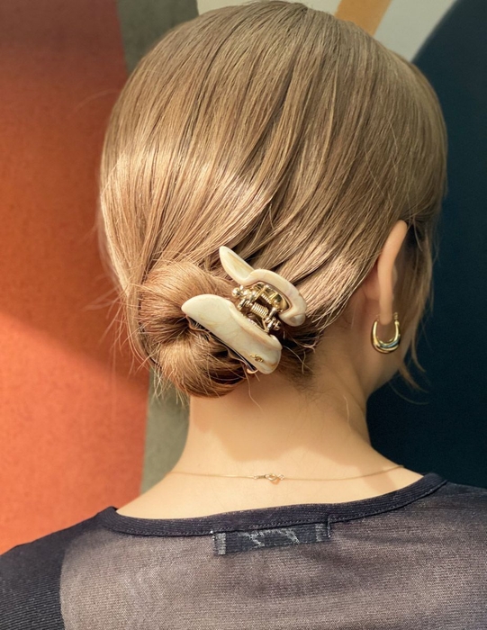 レジンの深みのあるマーブルカラー