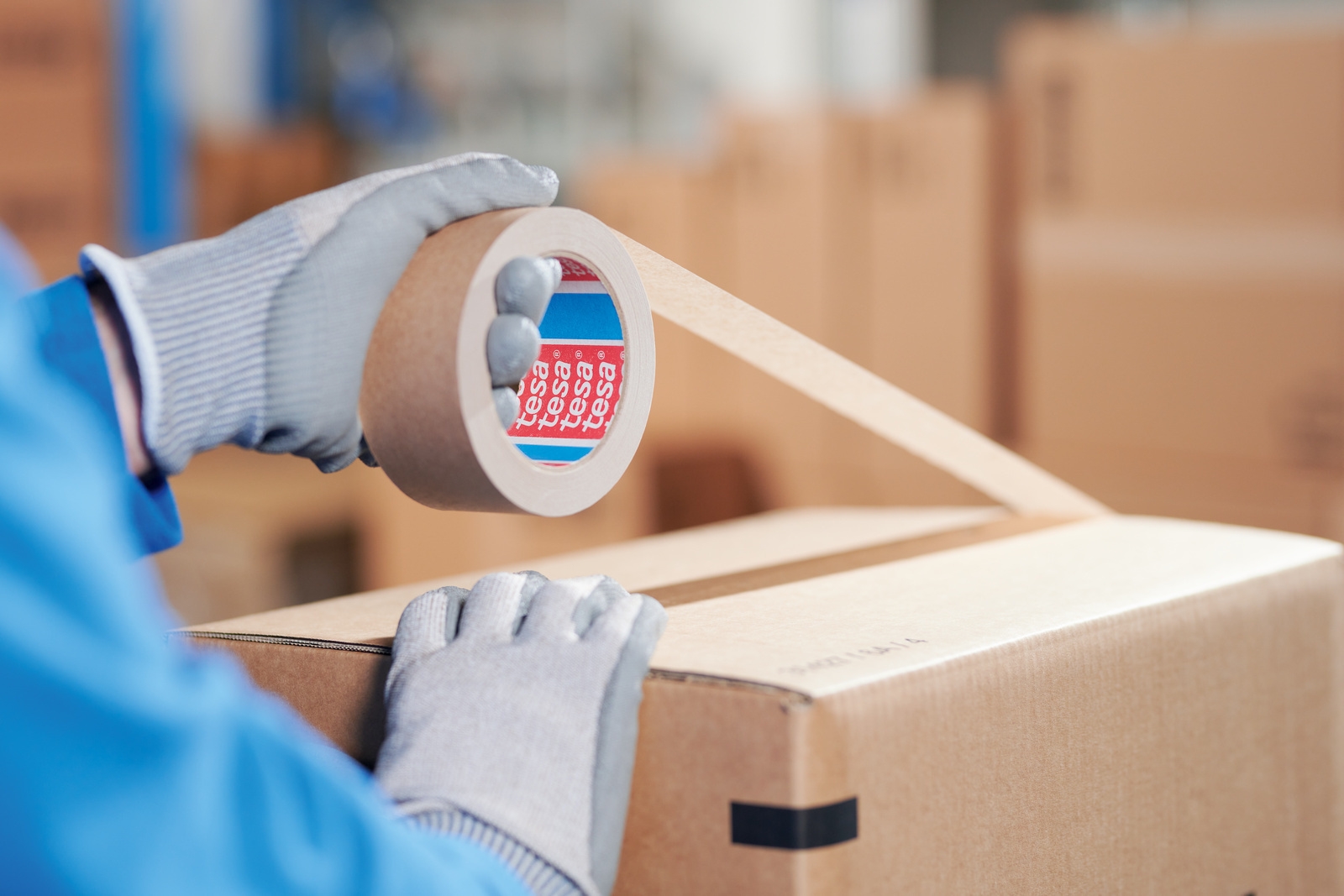 手貼り・機械貼りの両対応