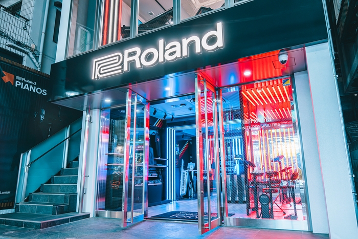 ローランドの直営店Roland Store Tokyo