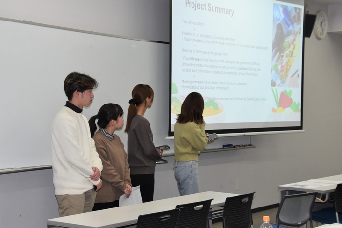 海外研修の成果を発表した報告会