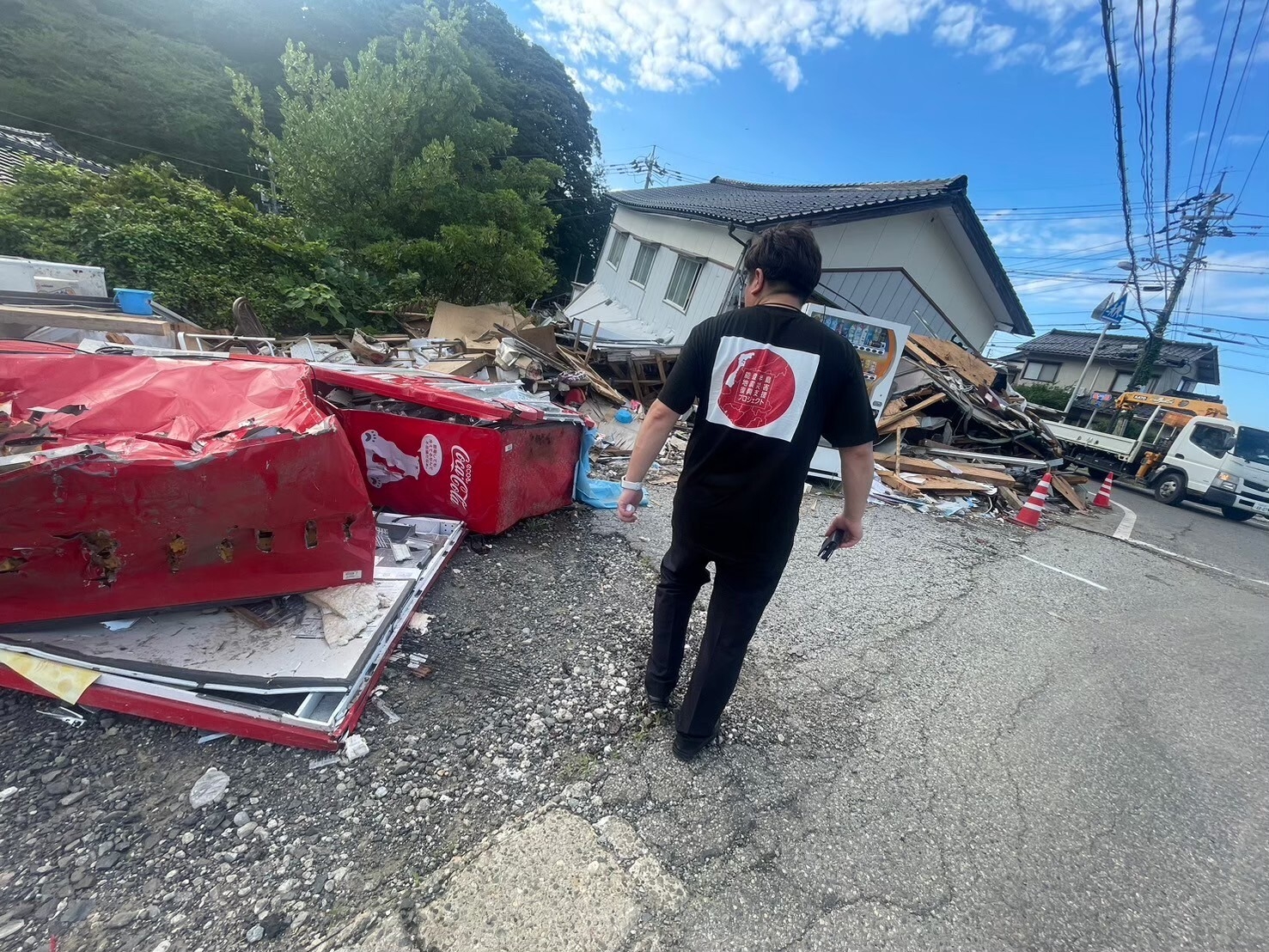 被災地の悲惨な状況に言葉を失う