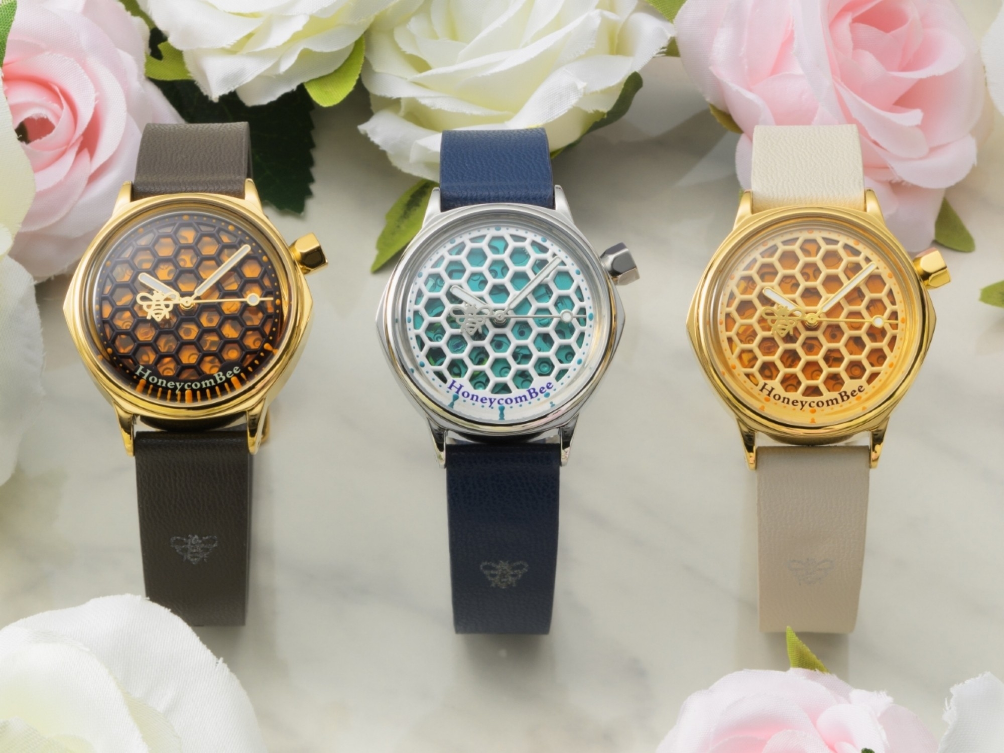 カラーはブラウン、ブルー、クリームの3色展開