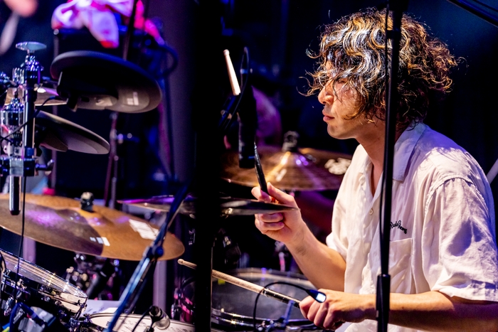 渡邊一丘(Drums)
