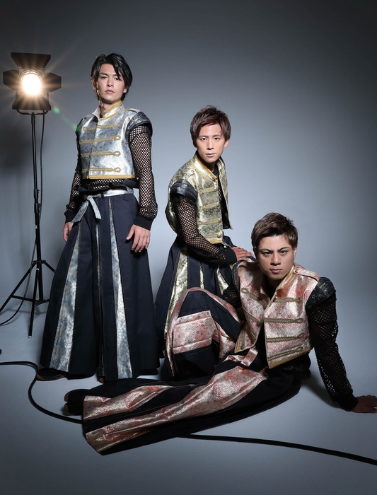 東京力車(石橋拓也 白上一成 田井裕一)(左→右)