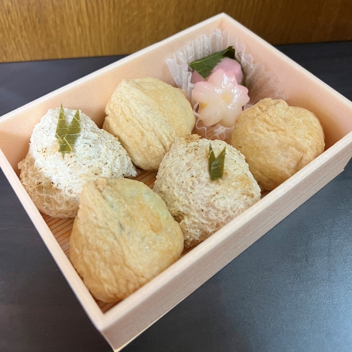 福寿家のさくら薫る春の塩伊奈利 1セット6個入り 1,080円