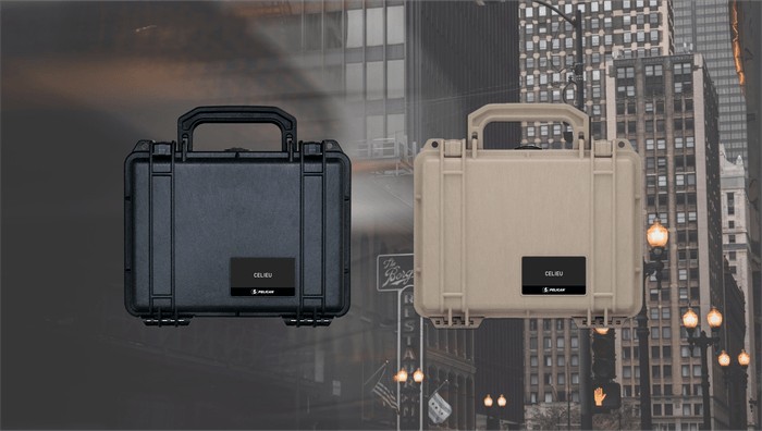 *PELICAN SRITS<ペリカンソアル>はブラックケース(左側)orデーザトタン(右側)の2色展開となります。内装、ショルダーはどちらも同じブラックカラーで統一となります。