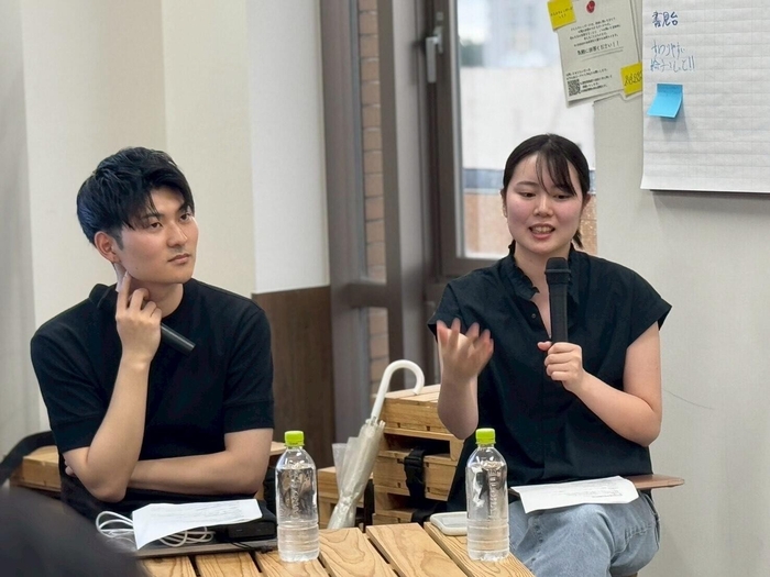 参加者の質問に丁寧に答えるゲスト